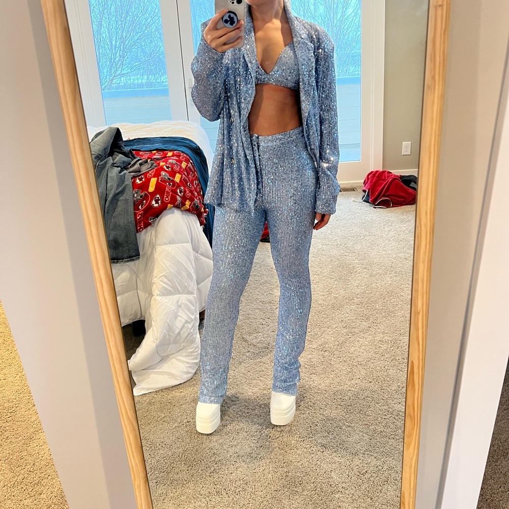 Blue sequence suit set with blazer